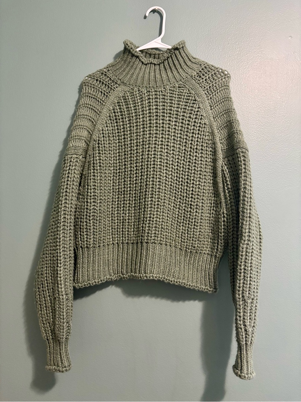 H&M Olive Green Chunky Turtleneck Sweater